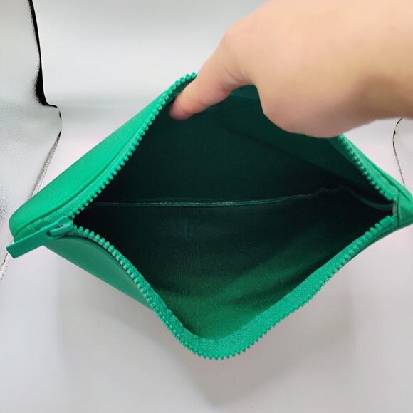 Triangl Swimwear Neoprene Swimsuit Zip Pouch in Green waterproof bikini store - Picture 5 of 6